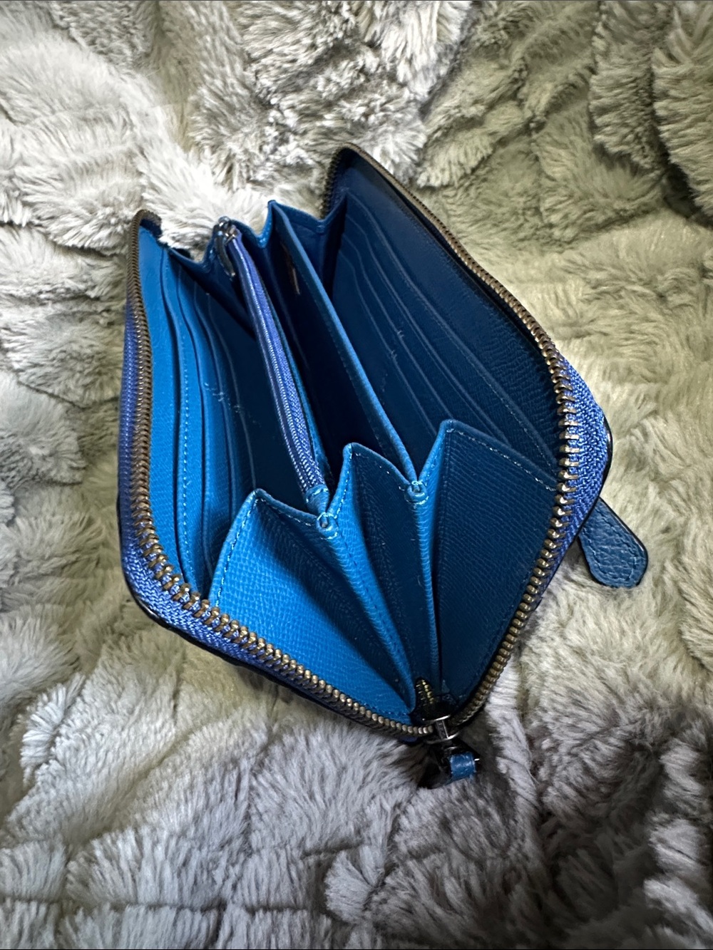 COACH Blue Pebbled Leather Zip Wallet - Picture 5 of 5